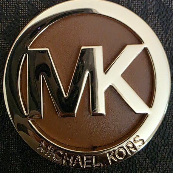 Michael kors Signature Small Fulton Flap Gusset Crossbody in Brown/Acorn - Picture 13 of 14